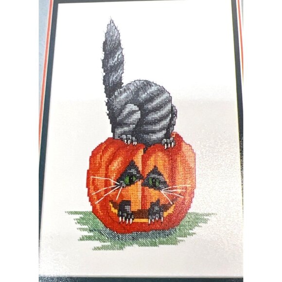 Cat-O-Lantern Cross Stitch Pattern Halloween Decor 9"x12" Printed Chart - Picture 1 of 3